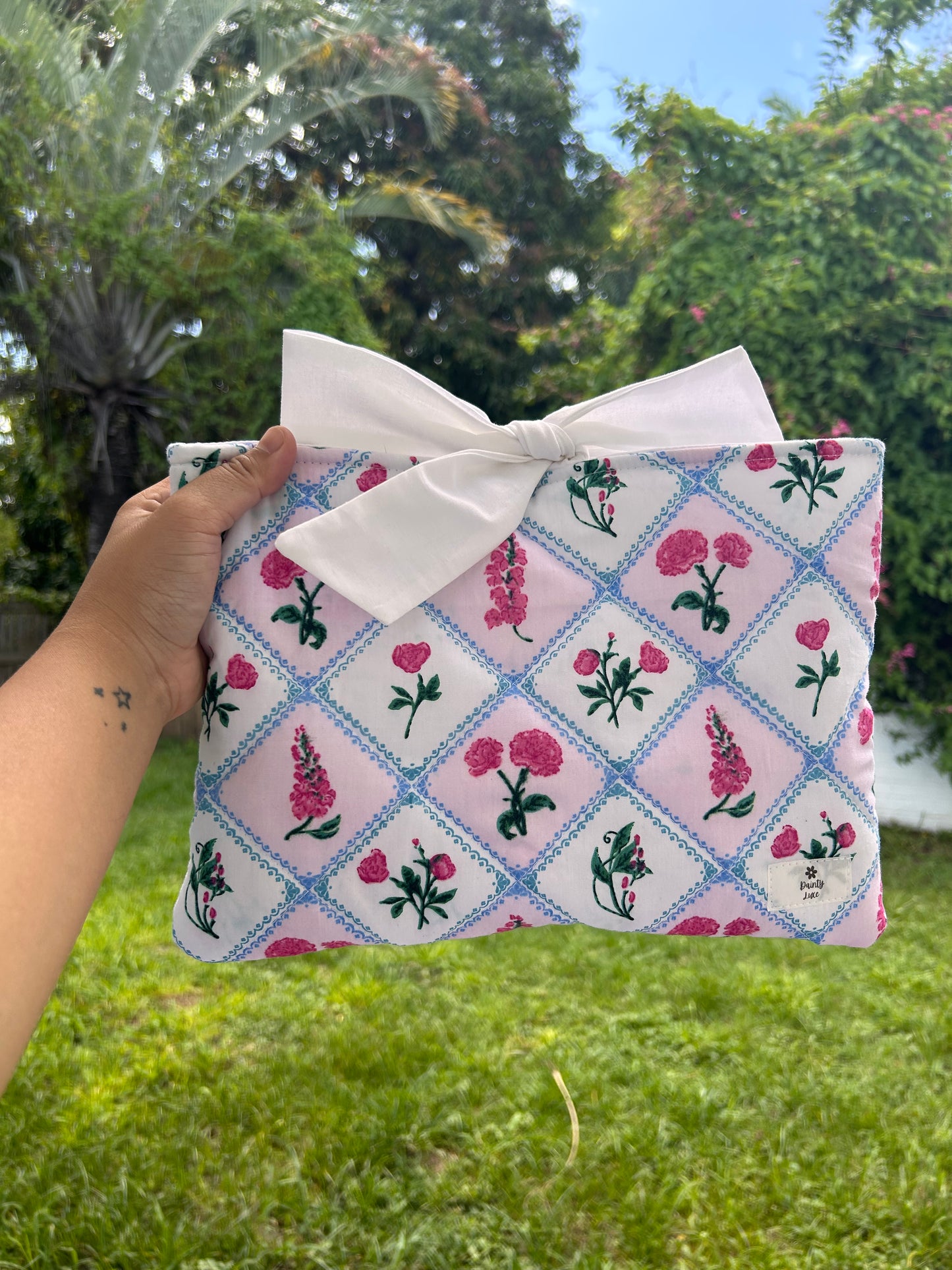 Lace Floral Book Sleeve