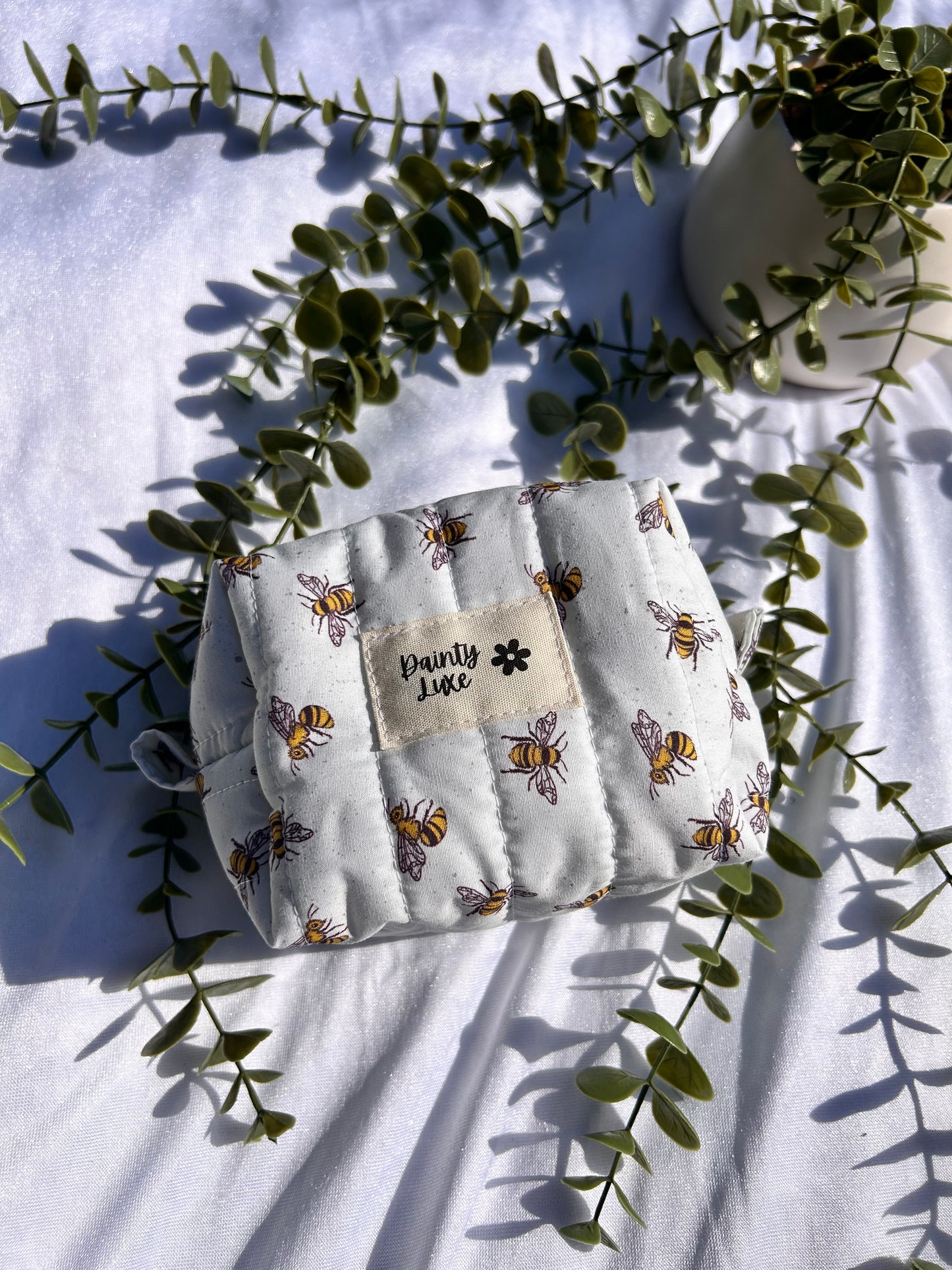 Small Bee Makeup Bag
