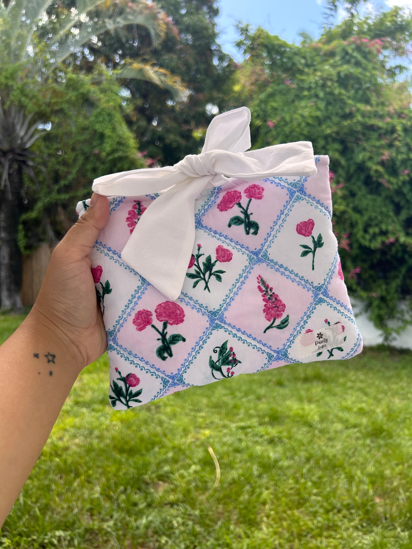 Lace Floral Kindle Sleeve