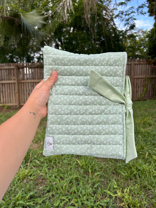 Sage Daisy Book Sleeve