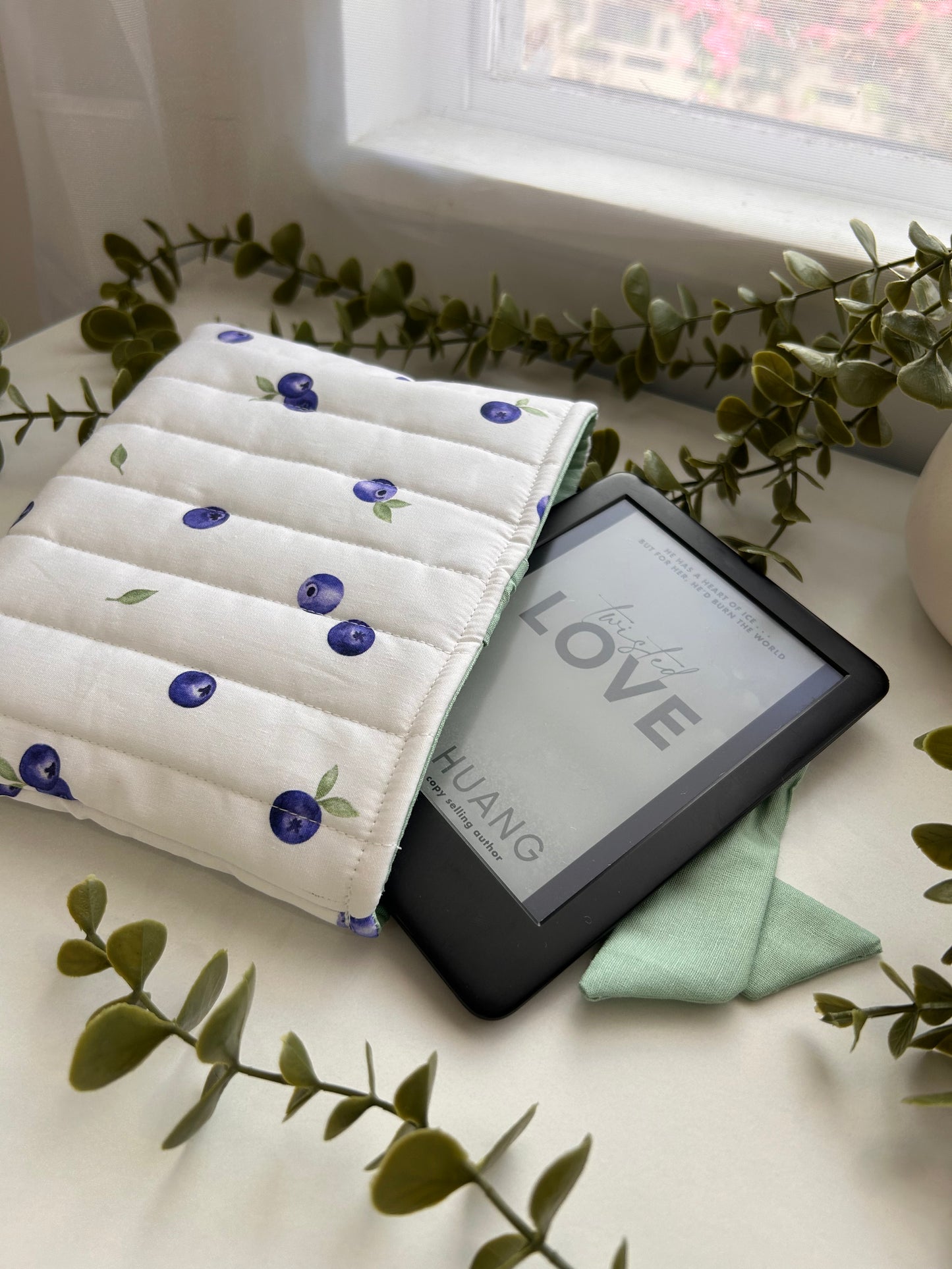 Blueberry Kindle Sleeve