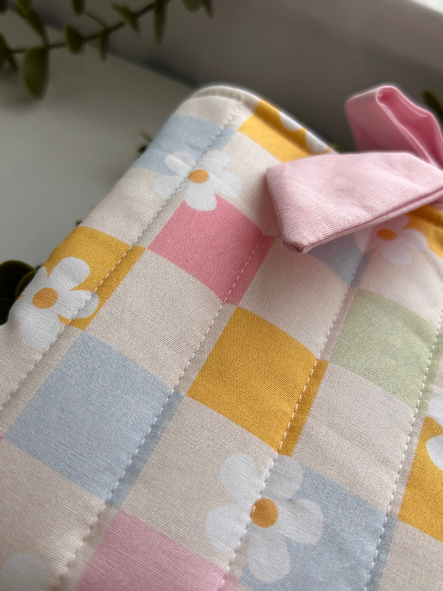 Pastel Daisy Kindle Sleeve
