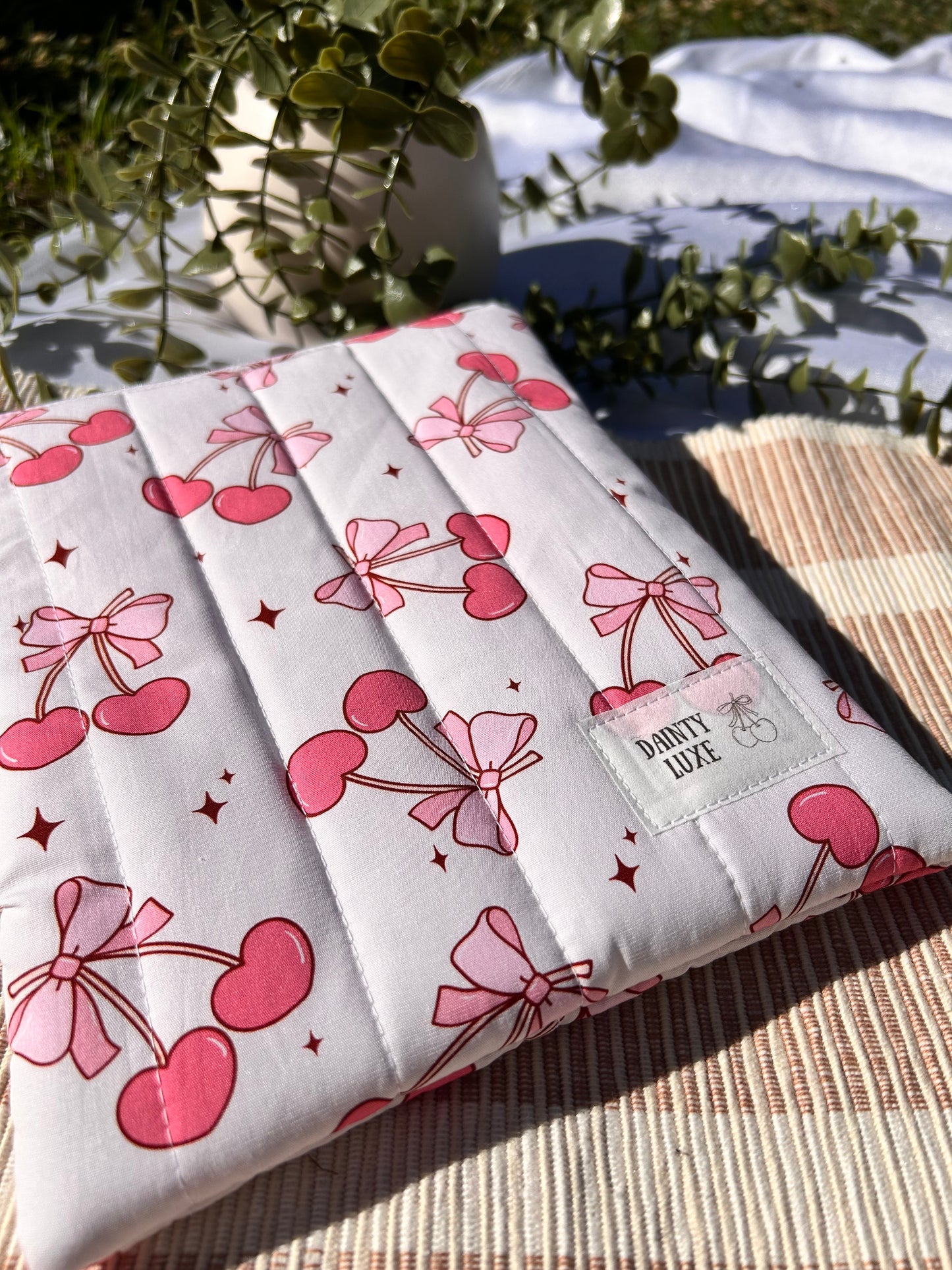 Olivia Book Sleeve