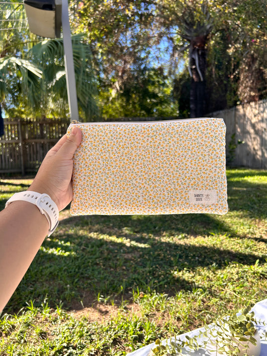 Dahlia Pouch