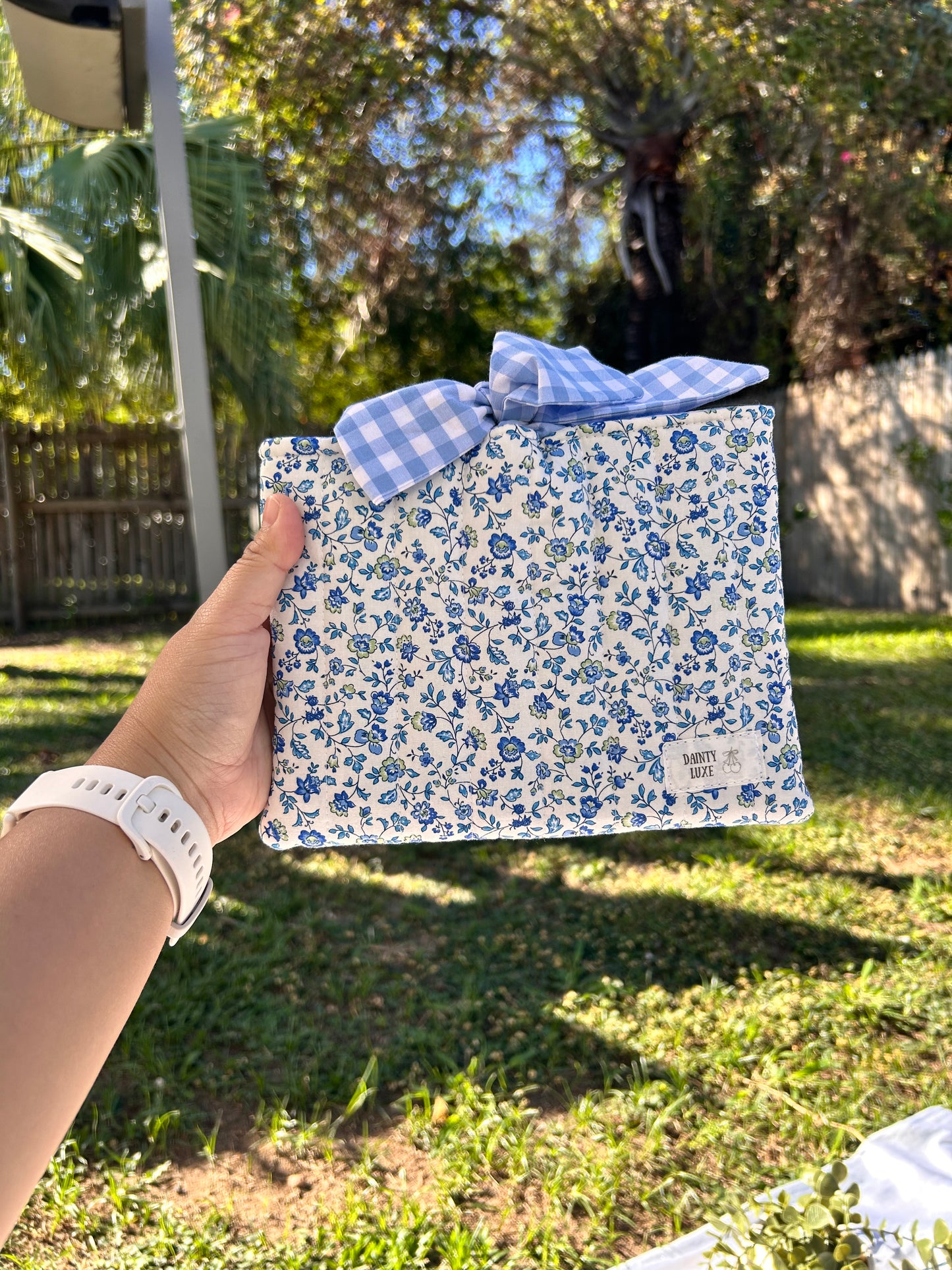Hyacinth Kindle Sleeve