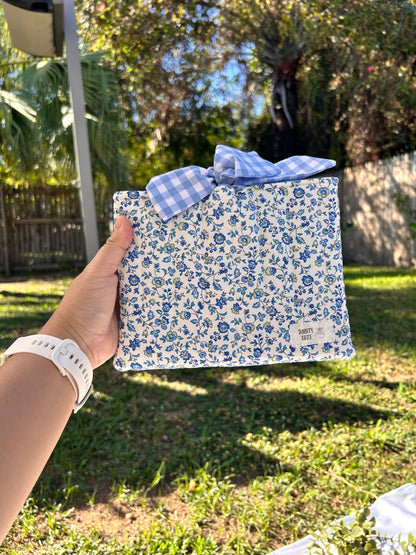 Hyacinth Kindle Sleeve