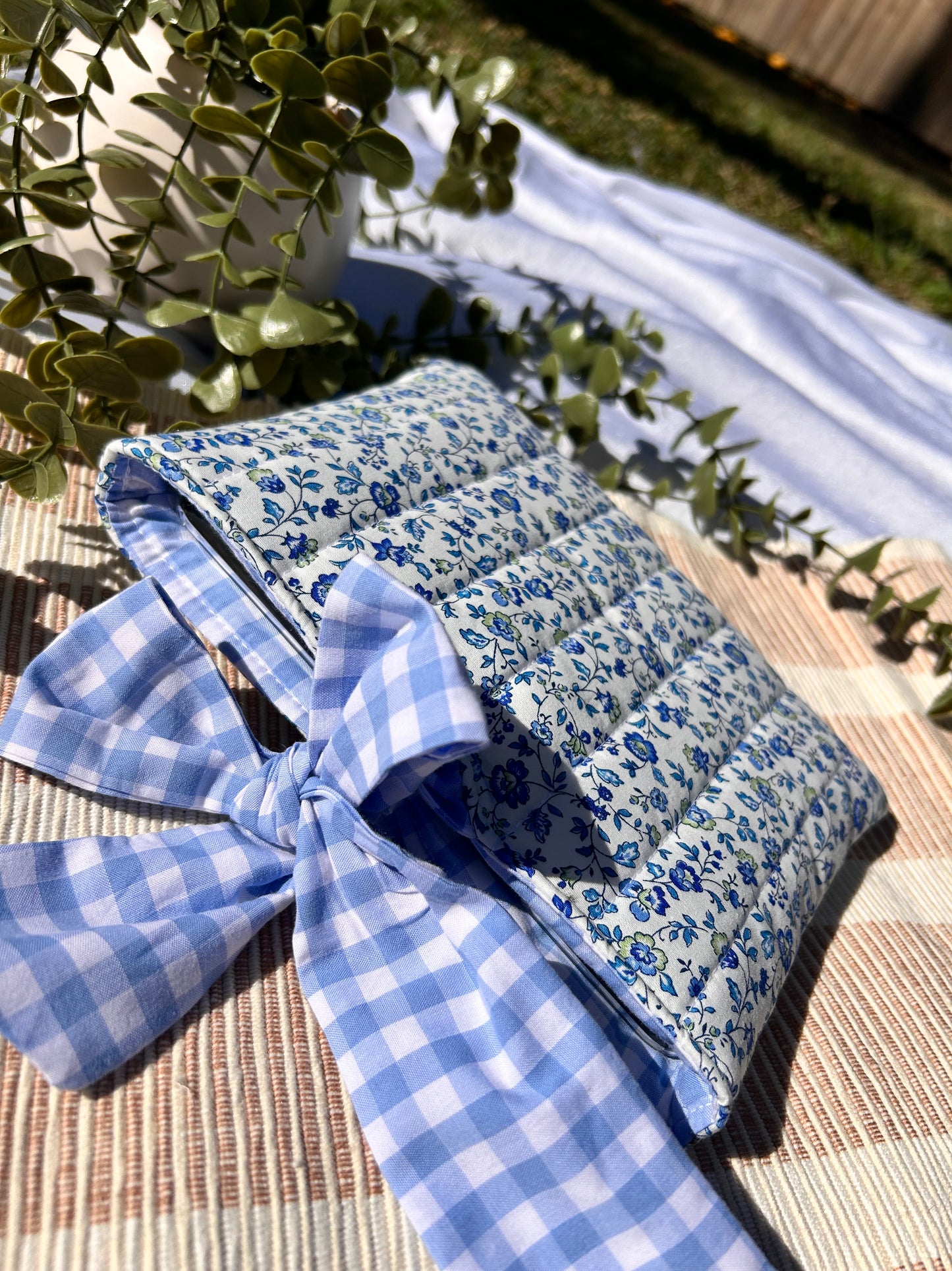 Hyacinth Kindle Sleeve