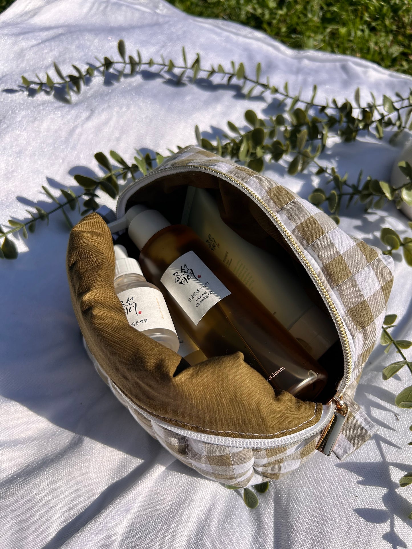 Olive Medium Make-up Bag